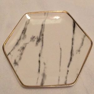 Pier 1 marble dish